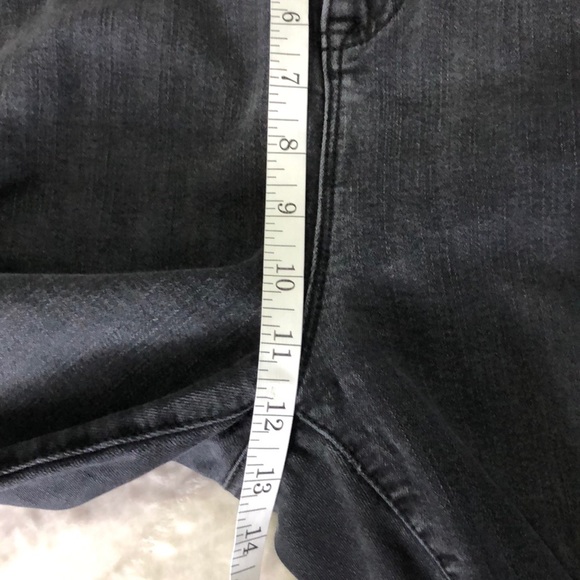 Torrid Women's Black Skinny Jeans - Picture 15 of 16